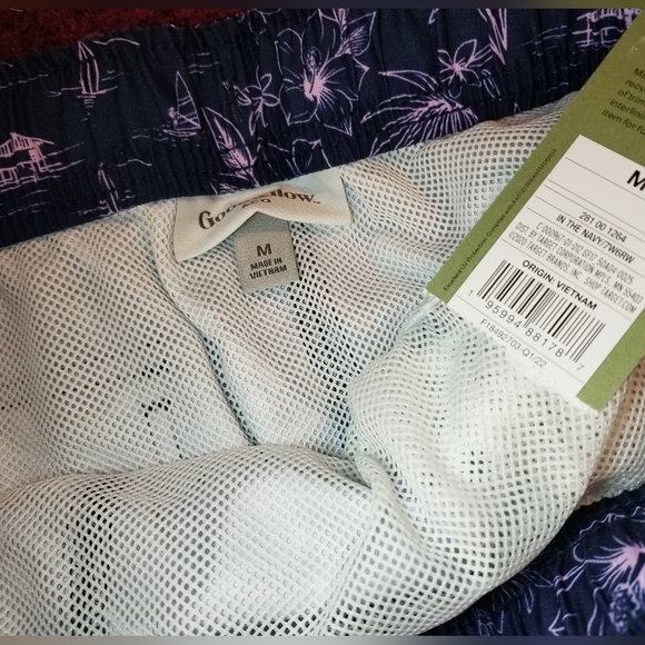 NWT HAWAIIAN PRINT MENS SWIM TRUNKS FRONT POCKETS VELCRO BACK POCKET MEDIUM - Picture 6 of 6